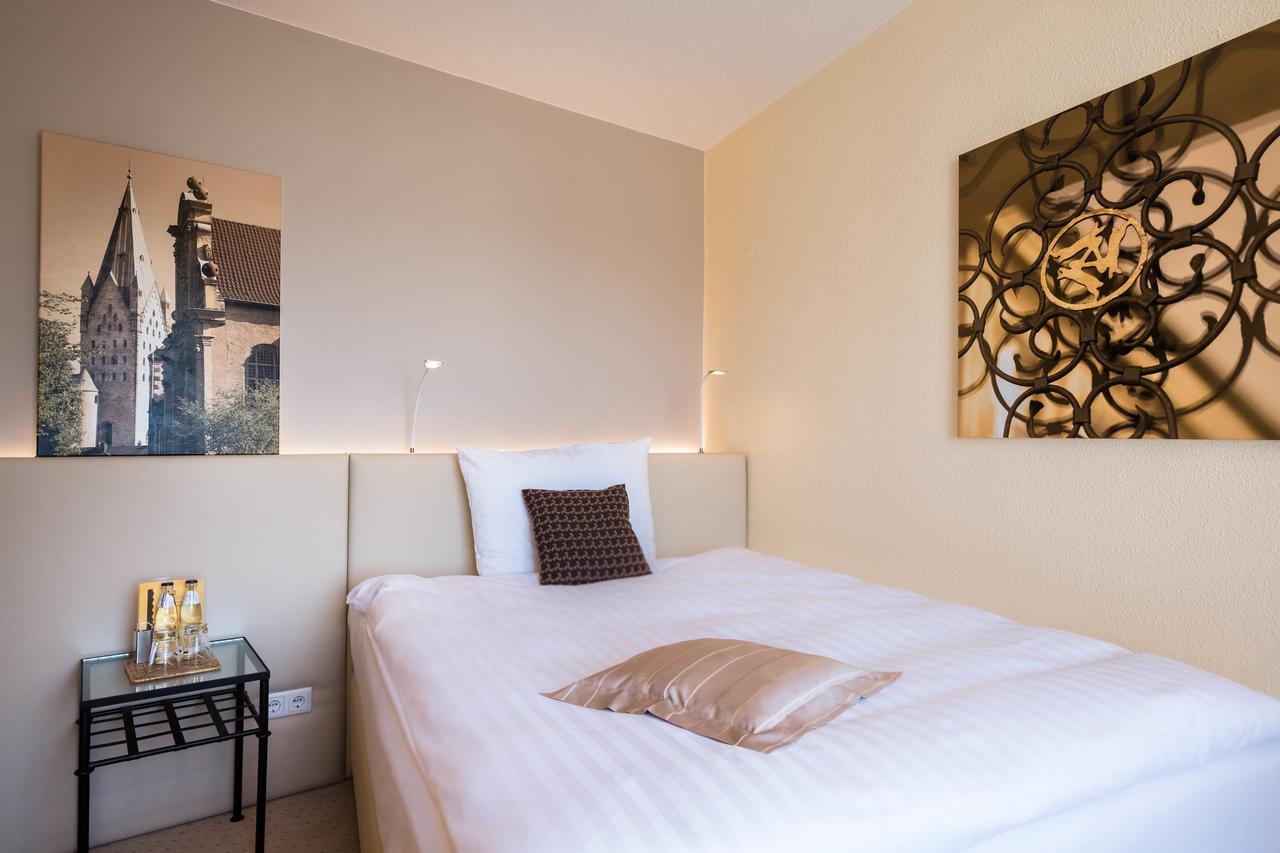 Hotel Zur Muehle Paderborn Ngoại thất bức ảnh